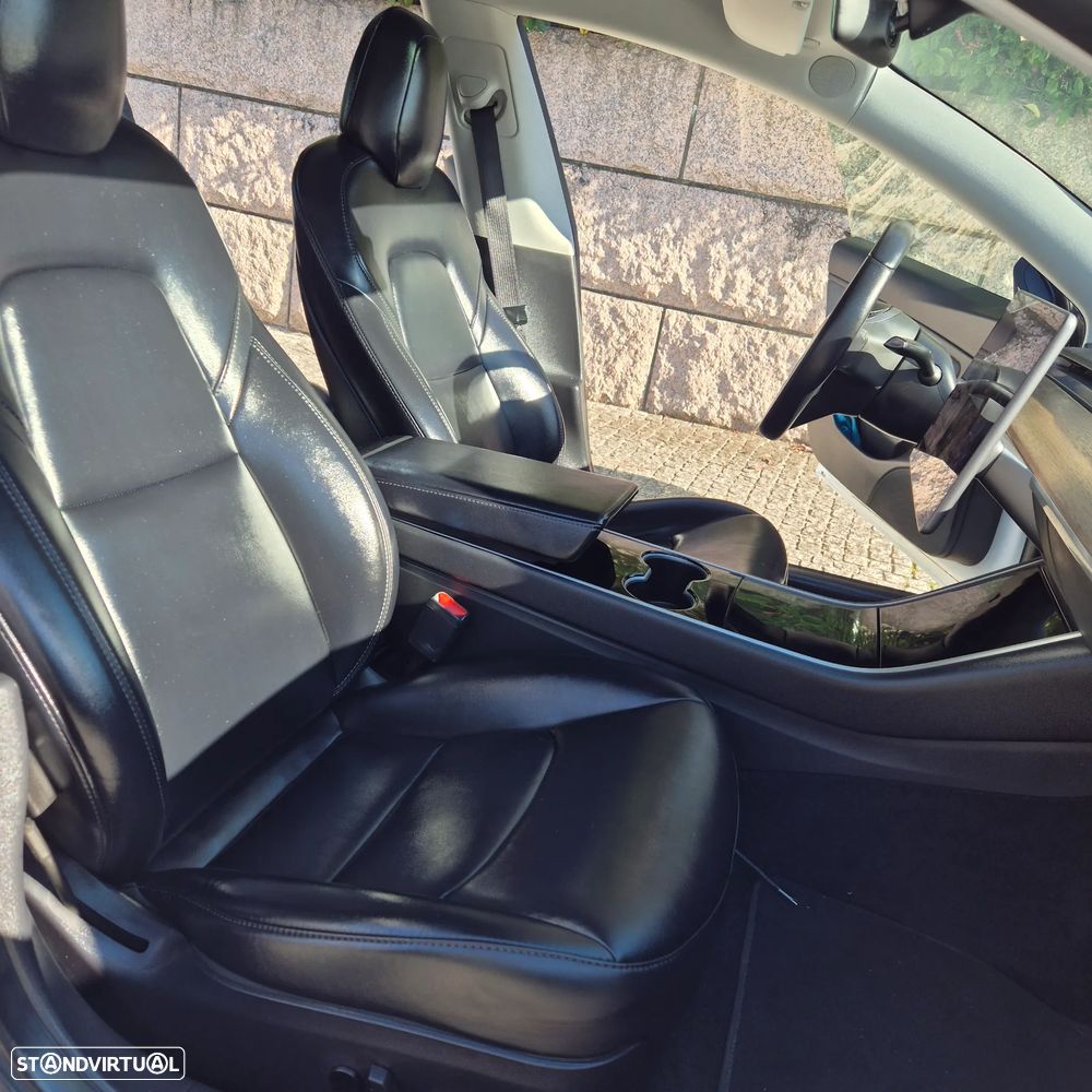 Tesla Model 3 Long Range Tração Integral - 28