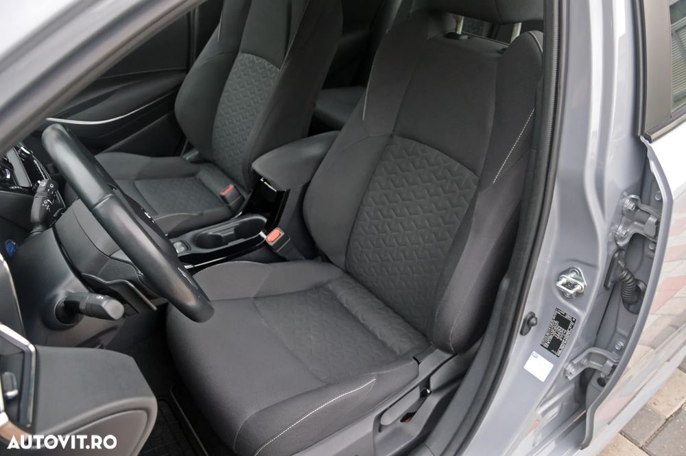 Toyota Corolla - 23