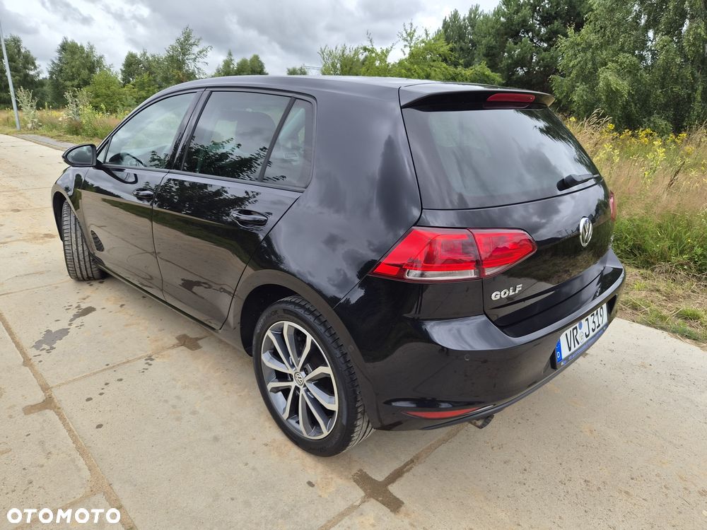Volkswagen Golf - 4
