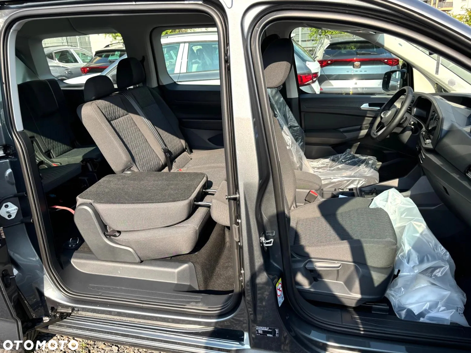 Volkswagen Caddy Maxi 2.0 TDI Life DSG - 8