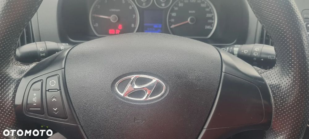 Hyundai i30 1.4 Blue Comfort - 25