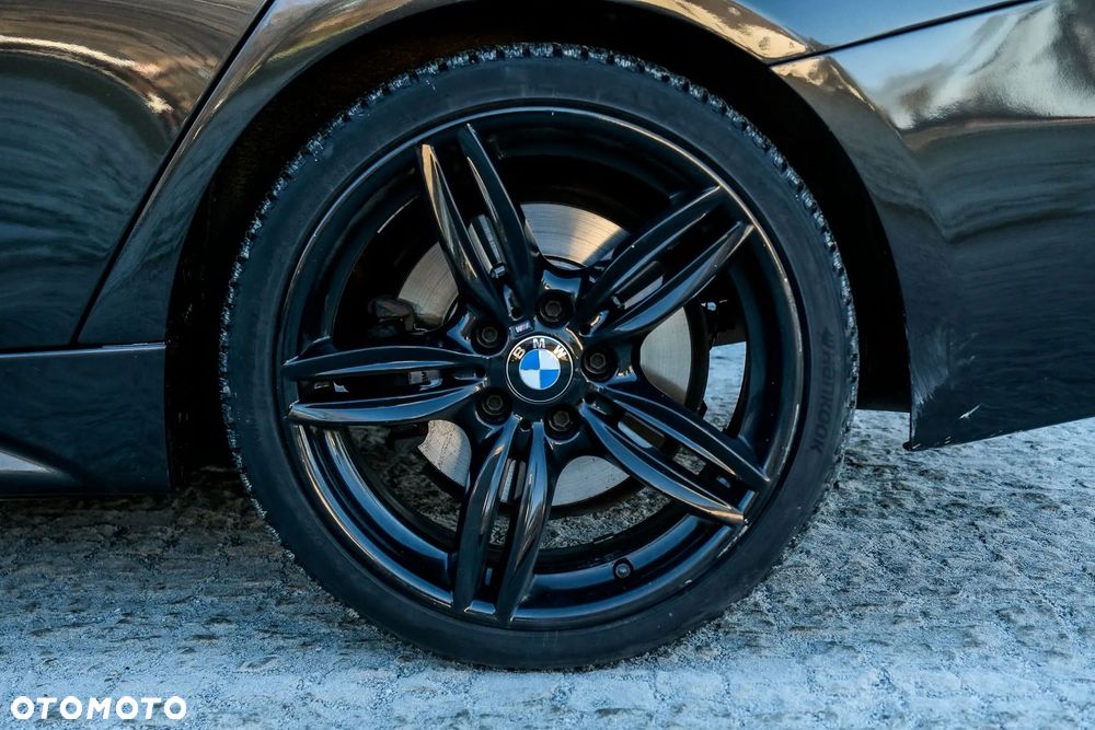BMW Seria 3 320d xDrive Luxury Line - 17