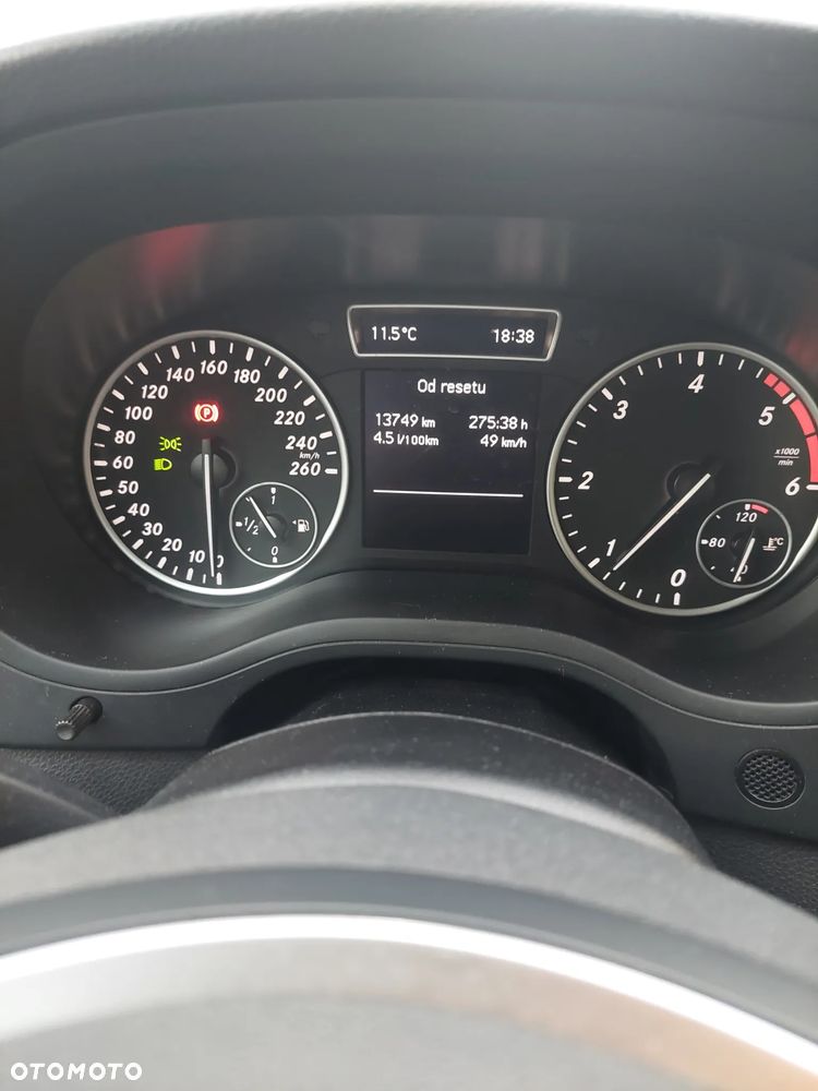 Mercedes-Benz Klasa B 180 d BlueEFFICIENCY Edition Style - 14