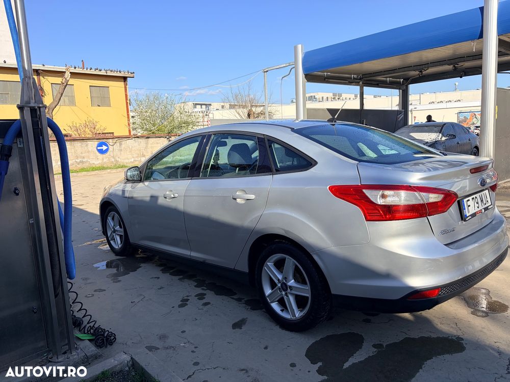 Ford Focus 1.6 TDCi DPF Trend - 3