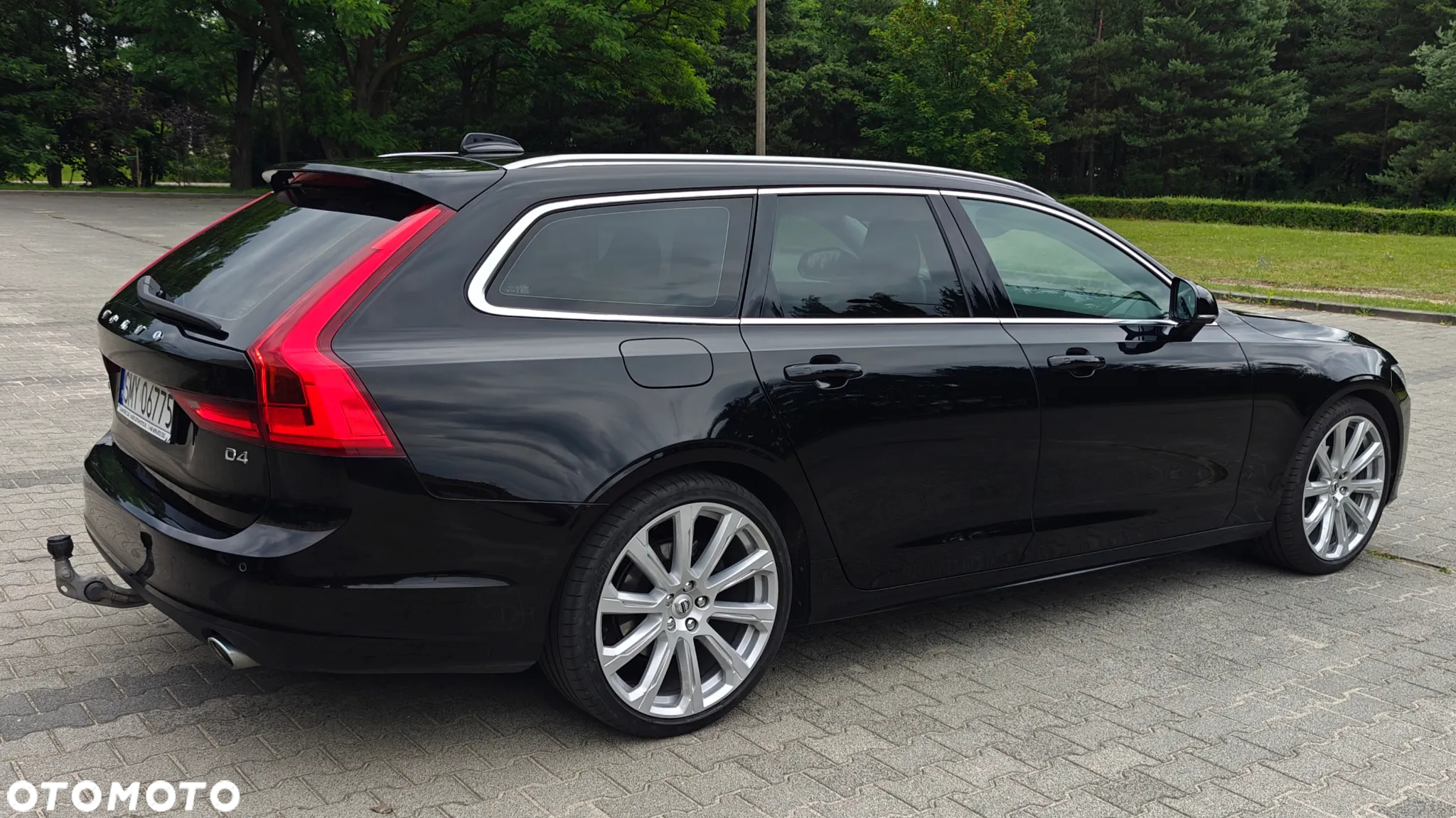 Volvo V90 D4 Momentum Pro - 13