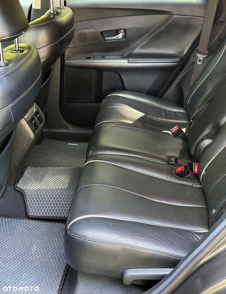 Toyota Venza 3.5 V6 - 24