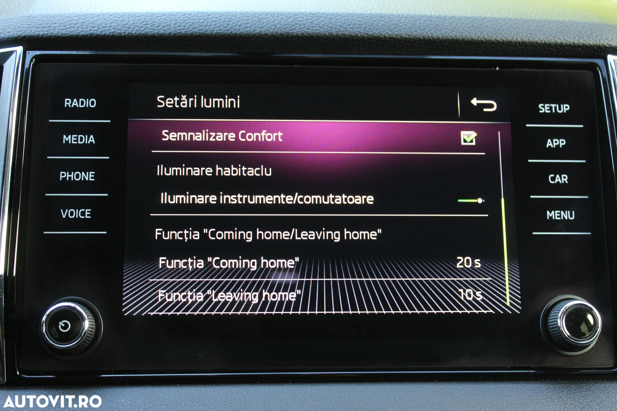 Skoda Karoq 1.5 TSI DSG Ambition - 26