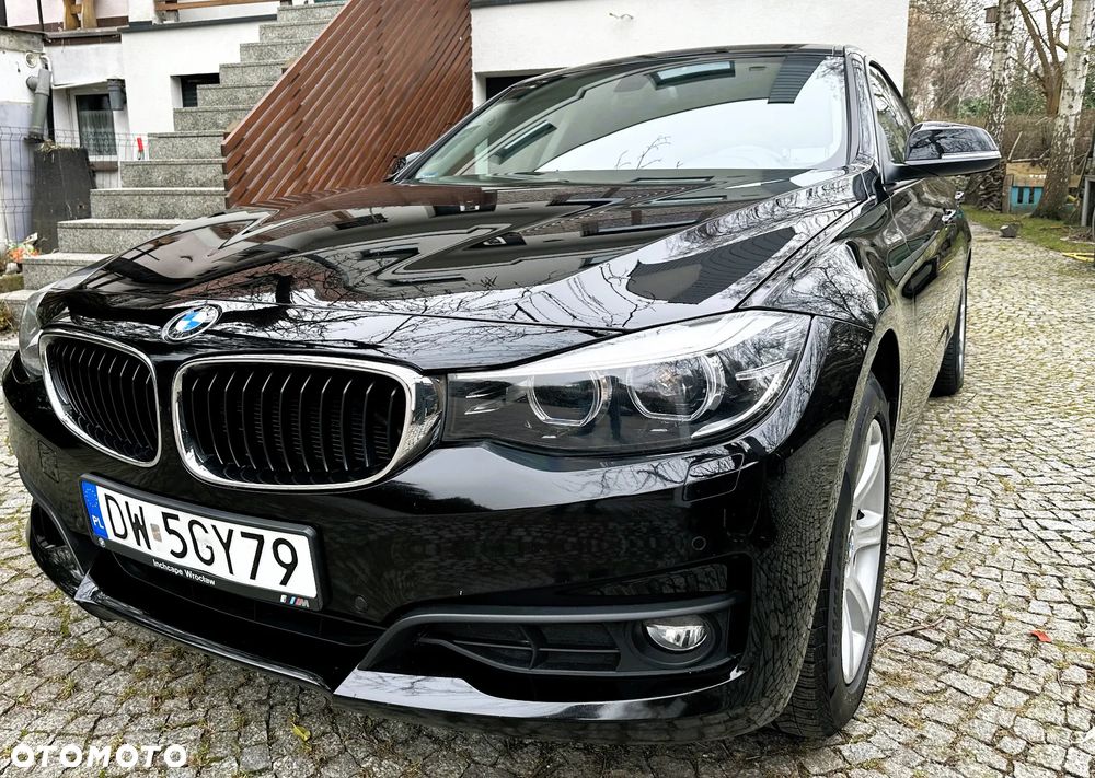 BMW Seria 3 318d - 15