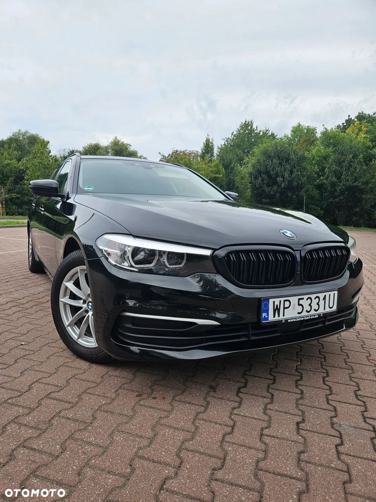 BMW Seria 5 520d Luxury Line - 11