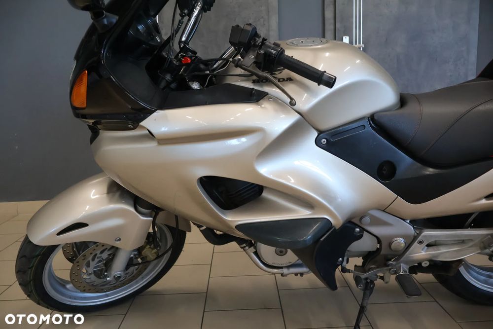 Honda Deauville - 11