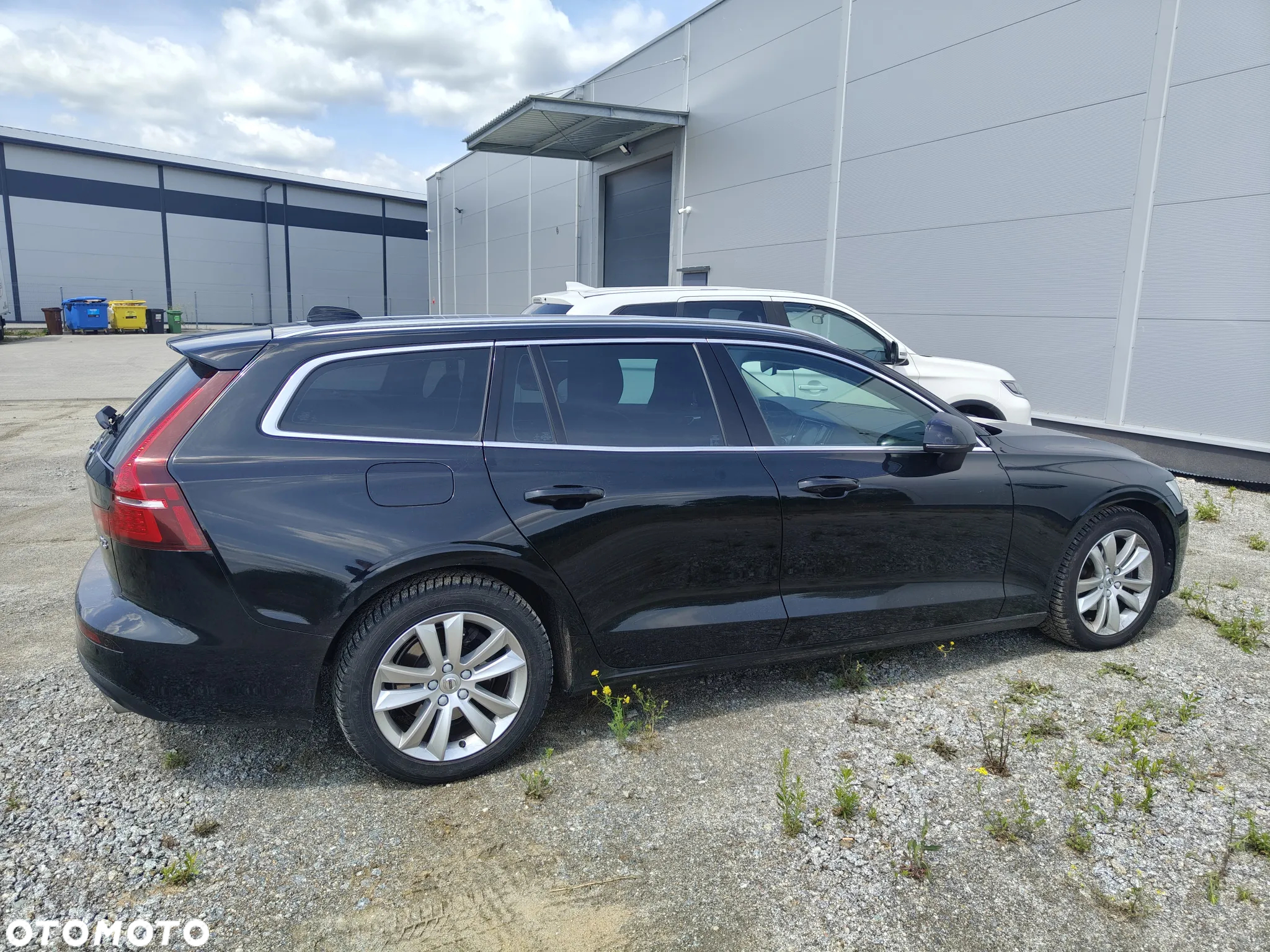 Volvo V60 D3 AWD Momentum Pro - 3