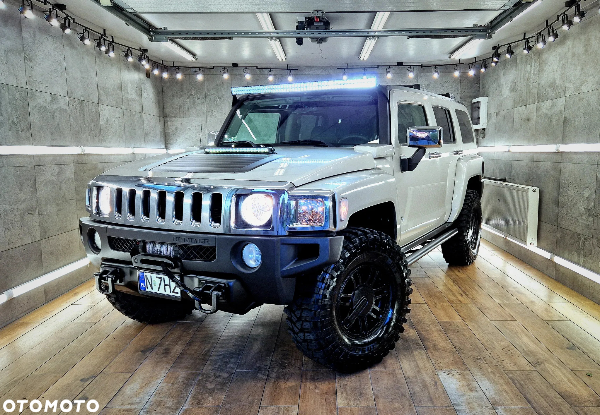 Hummer H3 Alpha - 2