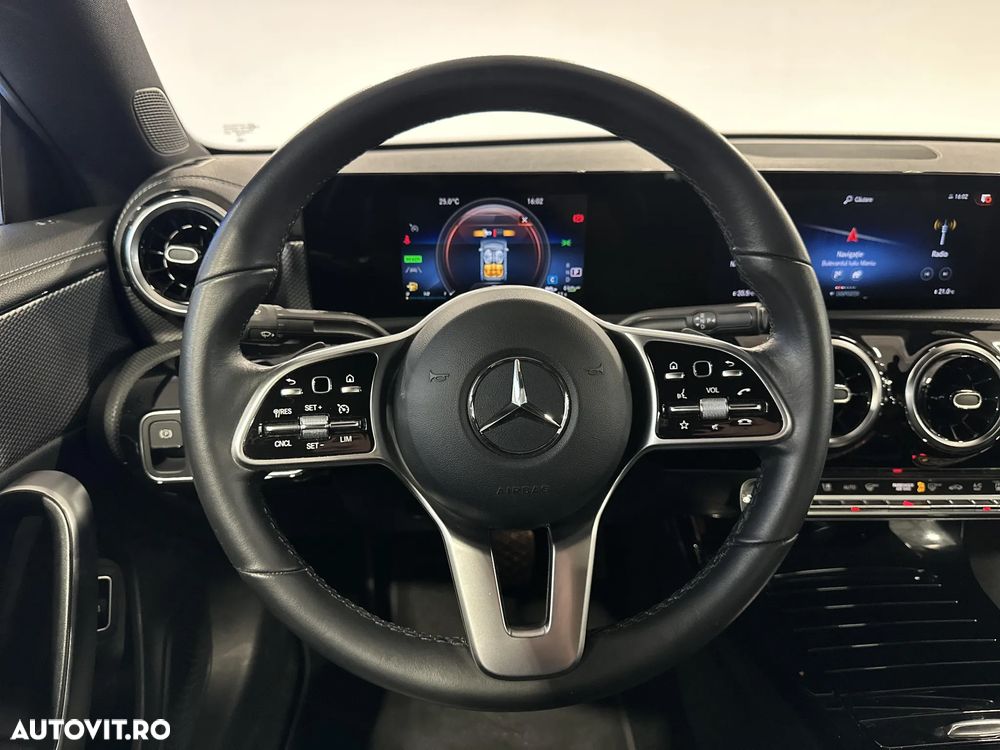 Mercedes-Benz CLA 250 e Coupe - 16