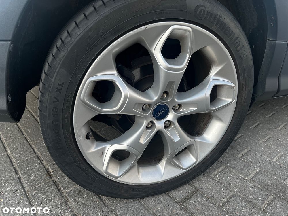 Ford Kuga 2.0 TDCi 4WD Titanium - 27