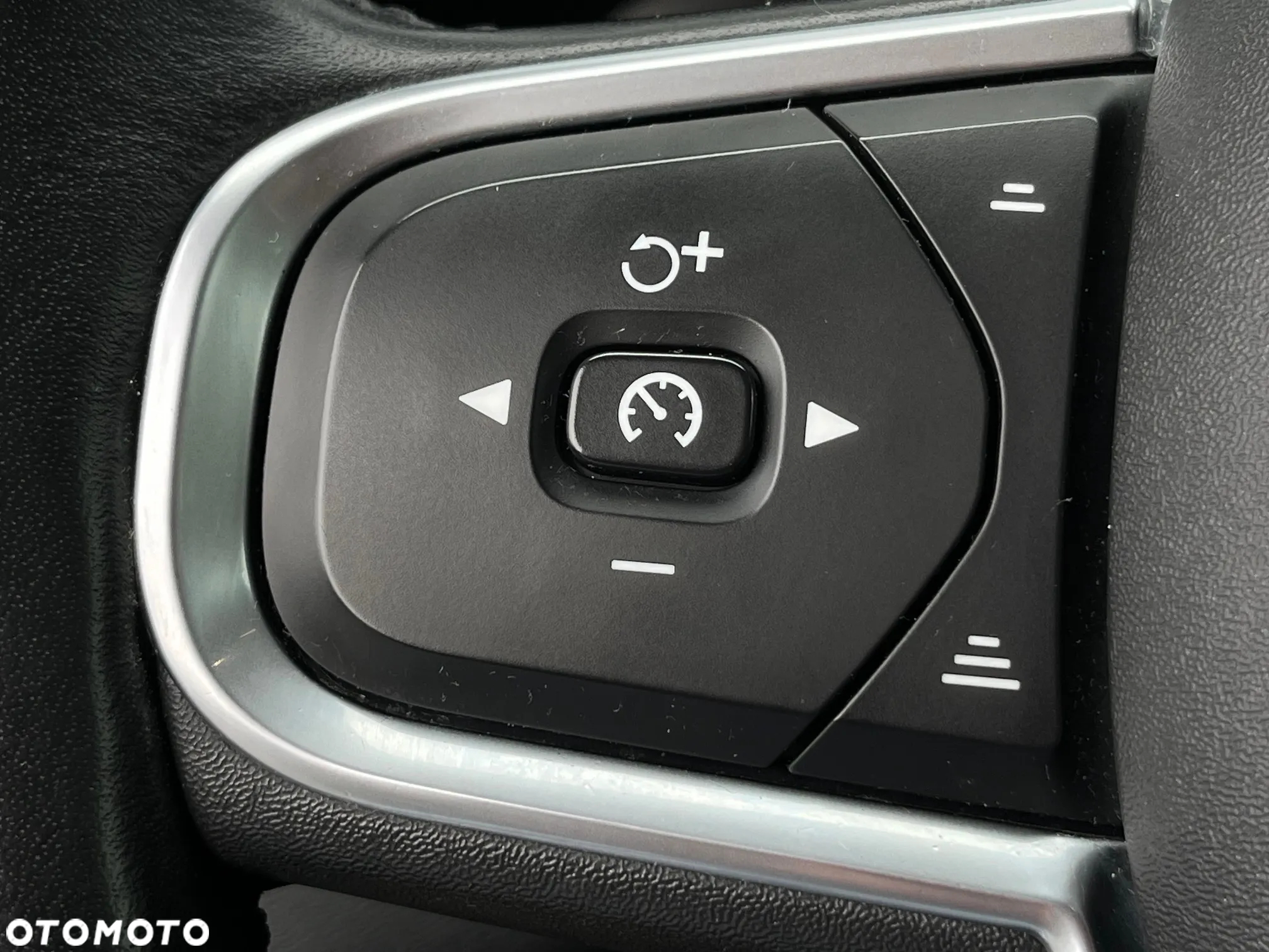 Volvo V60 D3 Momentum - 20