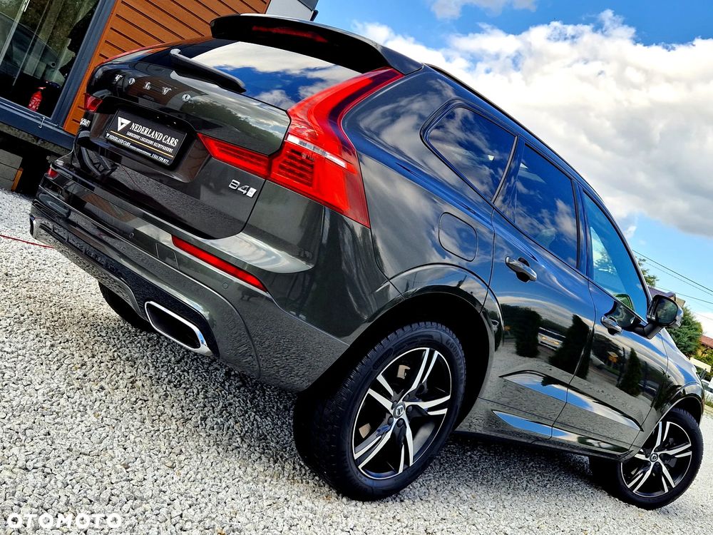 Volvo XC 60 B4 B Plus Dark - 8
