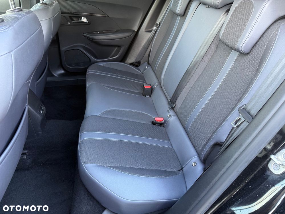 Peugeot 2008 TURBO 100 Allure - 17