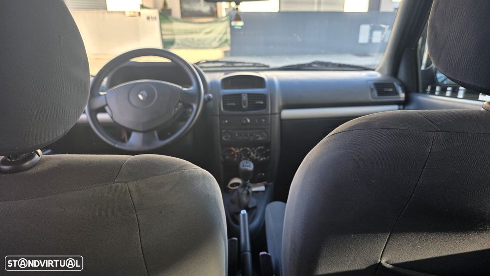Renault Clio 1.2 16V SE Extreme - 16