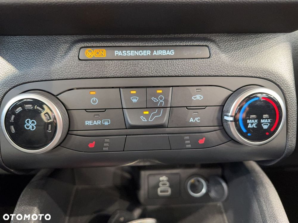 Ford Kuga - 22