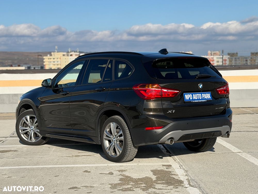 BMW X1 xDrive20d Aut. Sport Line - 11