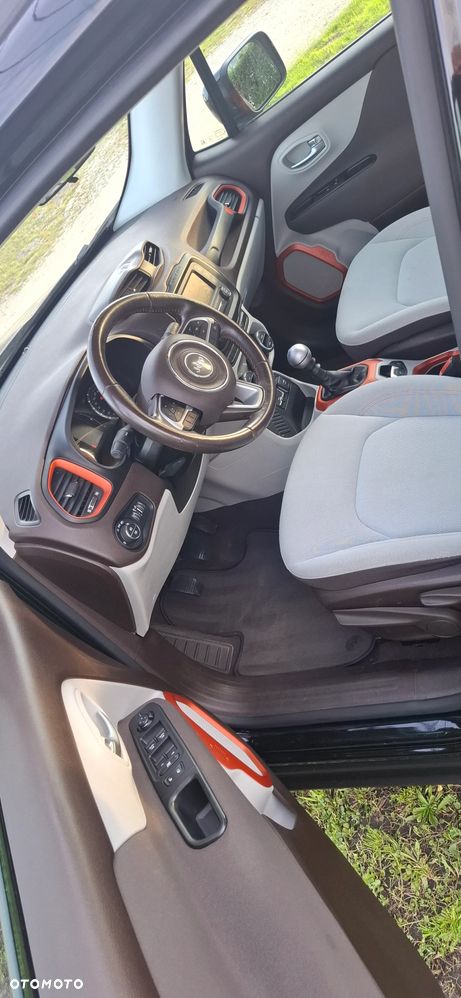 Jeep Renegade - 10