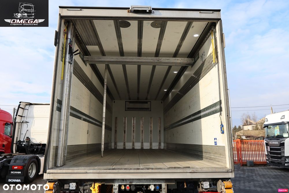 Zabudowa izoterma chłodnia kontener - 14