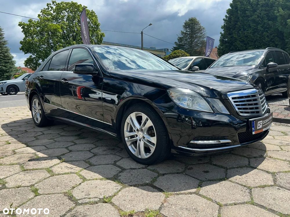 Mercedes-Benz Klasa E 200 CDI DPF BlueEFFICIENCY 7G-TRONIC Elegance - 28