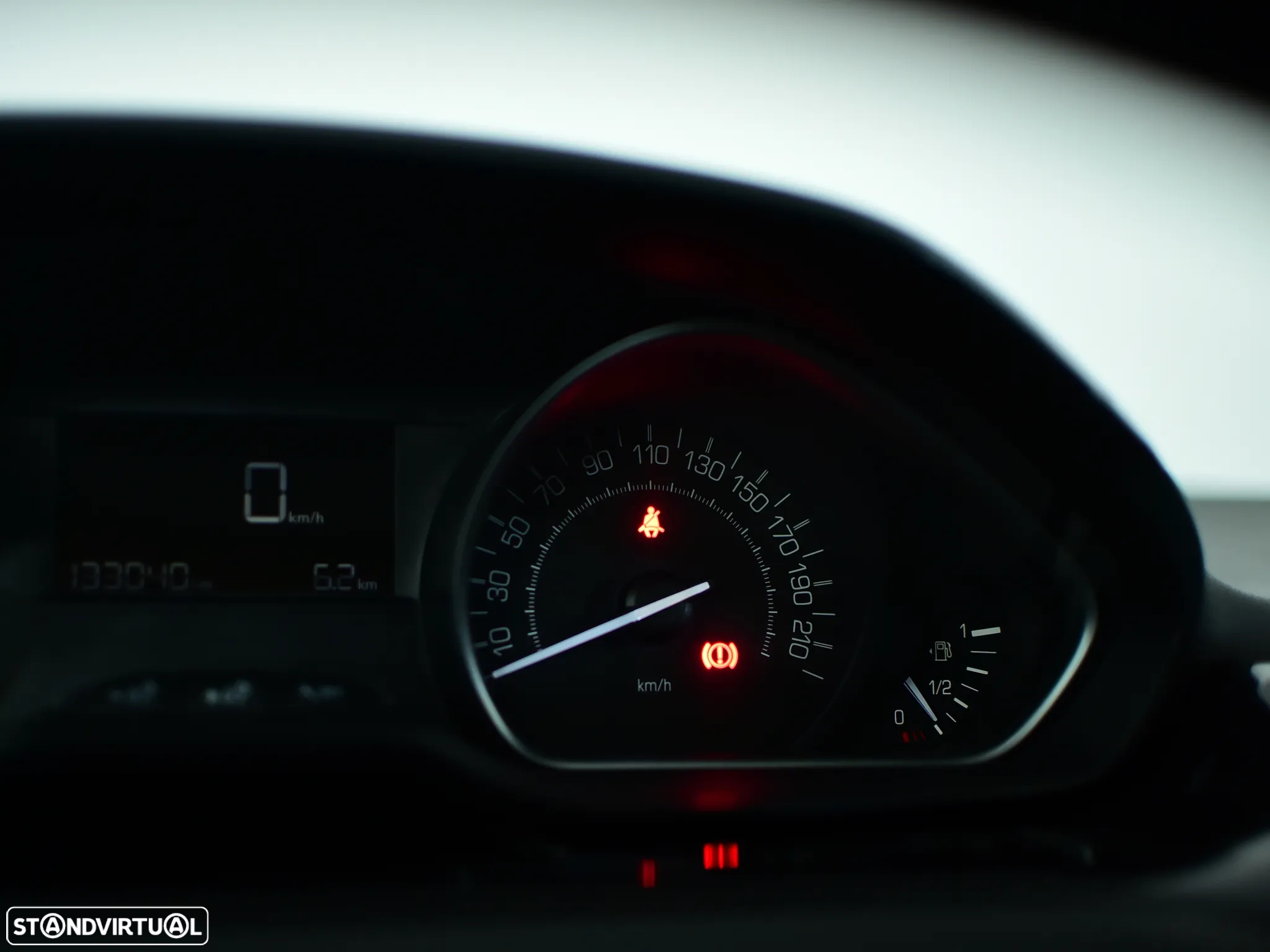 Peugeot 208 1.2 PureTech Style - 11