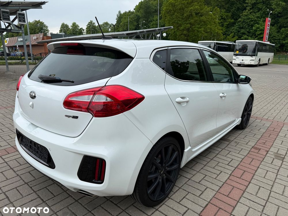 Kia Ceed 1.6 CRDi 136 ISG GT Line - 3