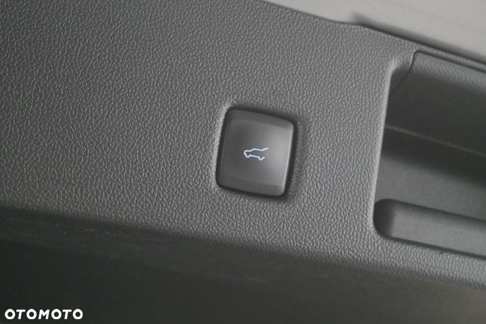 Ford Kuga - 17