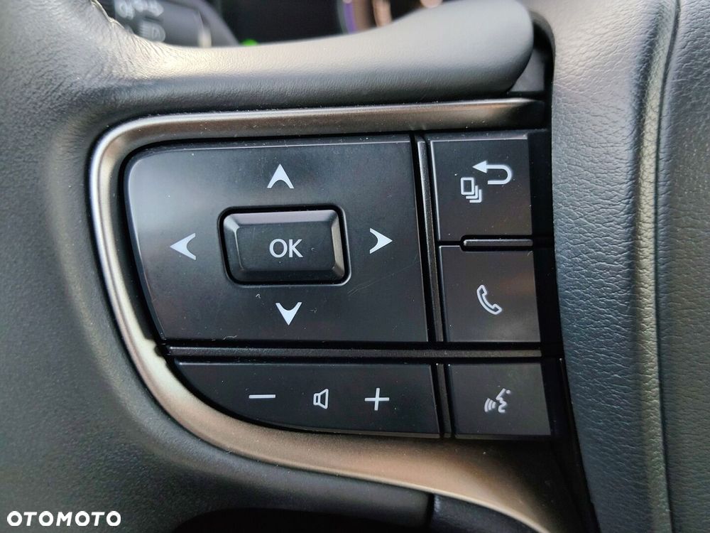 Lexus UX - 24