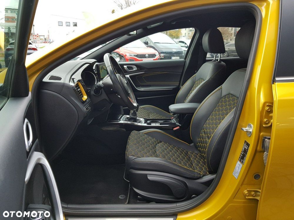 Kia XCeed 1.5 T-GDI L Business Line - 13