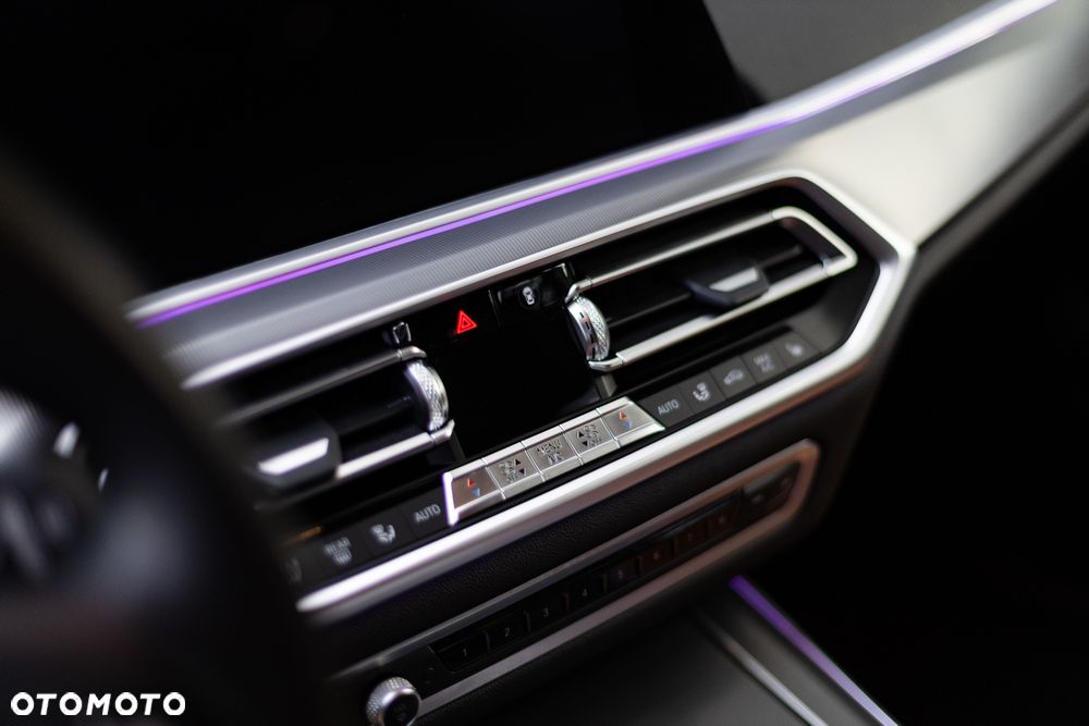 BMW X5 xDrive40i - 13