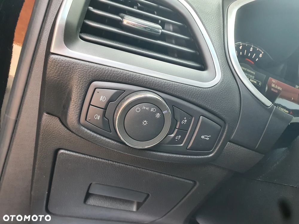 Ford Edge 2.0 TDCi Bi-Turbo 4x4 ST-LINE - 22