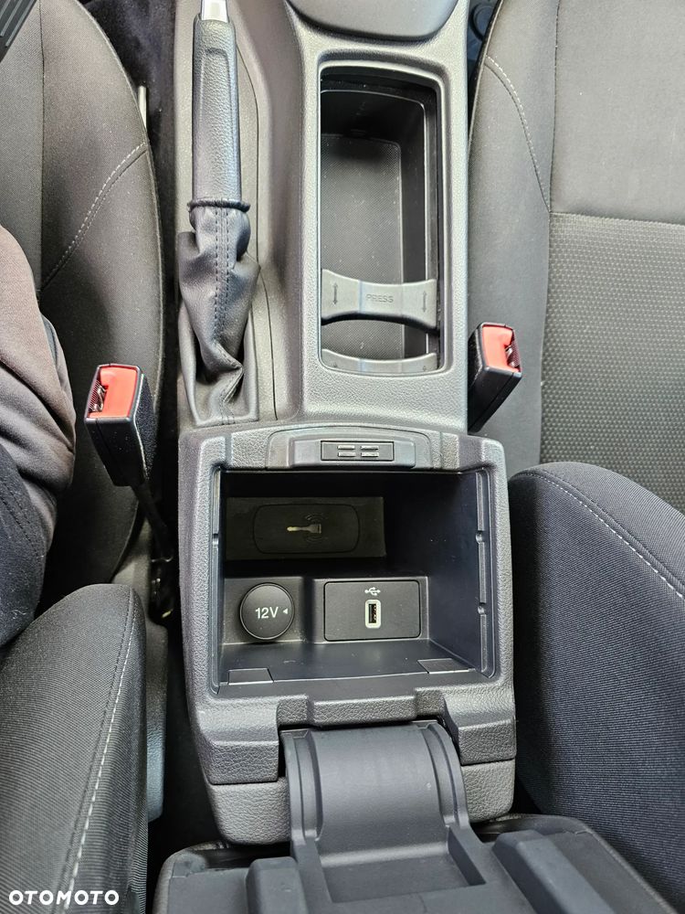 Ford Focus - 12