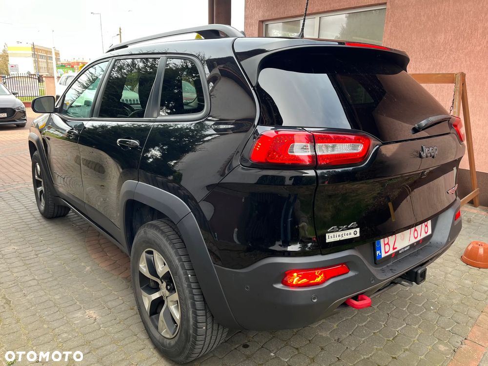 Jeep Cherokee - 8