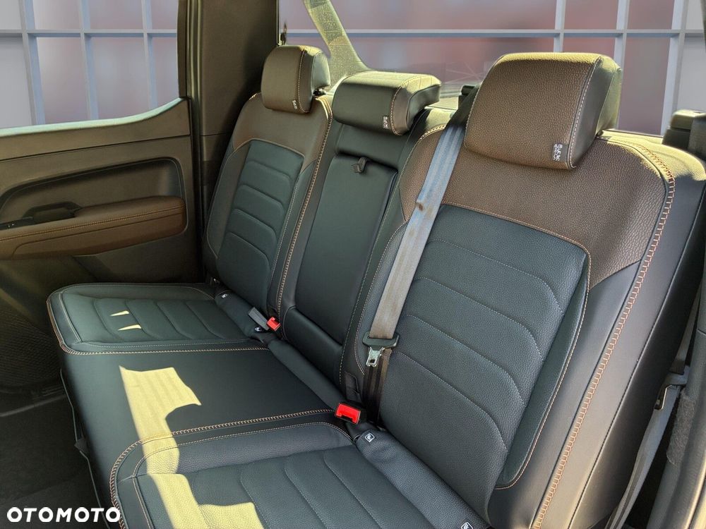 Volkswagen Amarok - 16