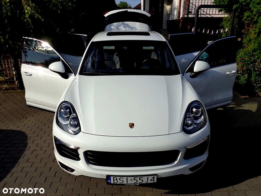Porsche Cayenne - 5