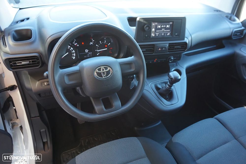 Toyota Proace City 1.5D 102 3 lug. Comfort IVA dedutível - 39