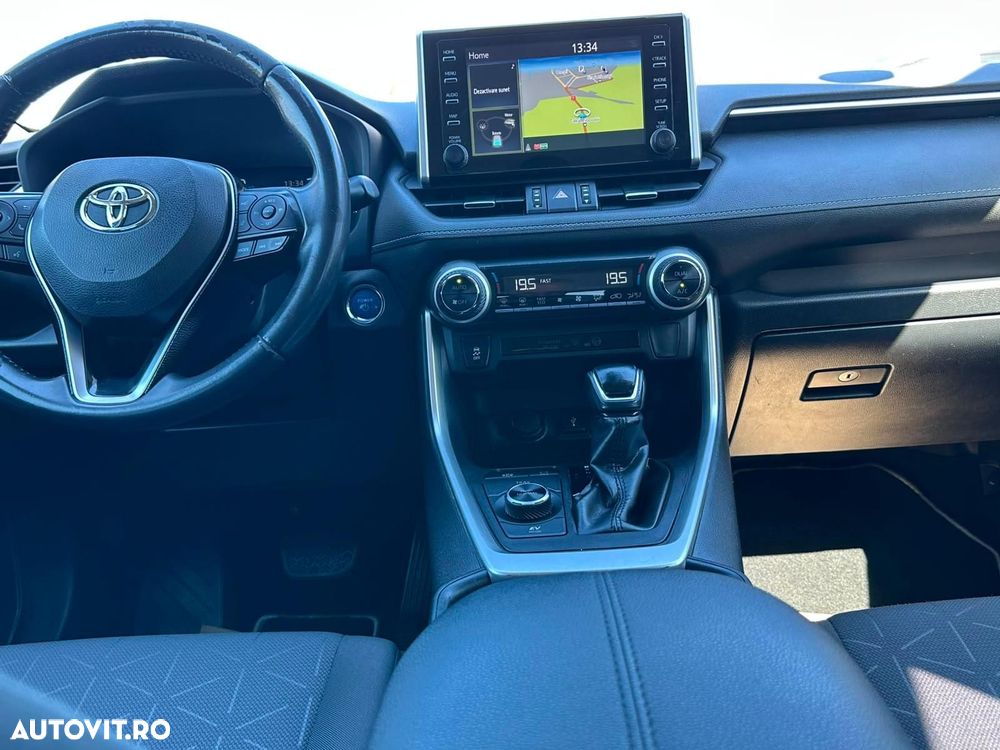 Toyota RAV4 - 7