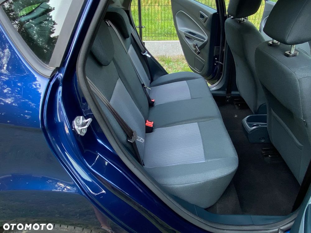 Ford Fiesta 1.4 Trend - 38