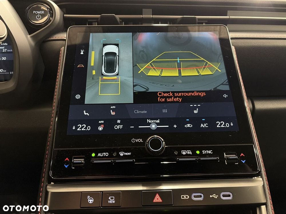 Lexus LBX 1.5 Hybrid Emotion - 17