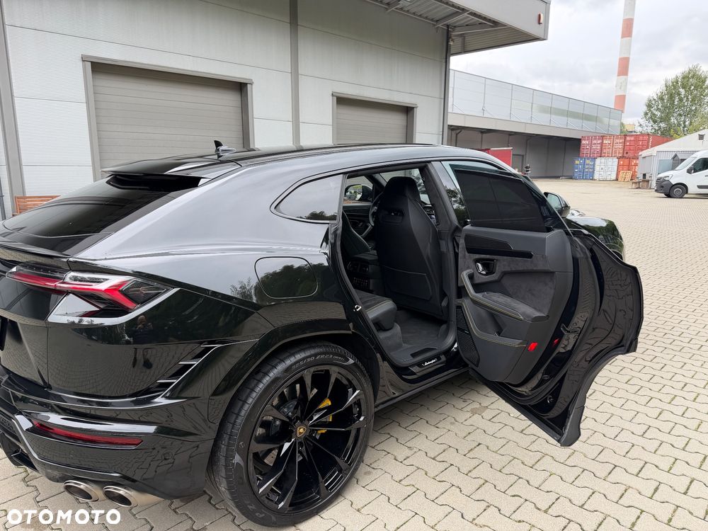 Lamborghini Urus - 9