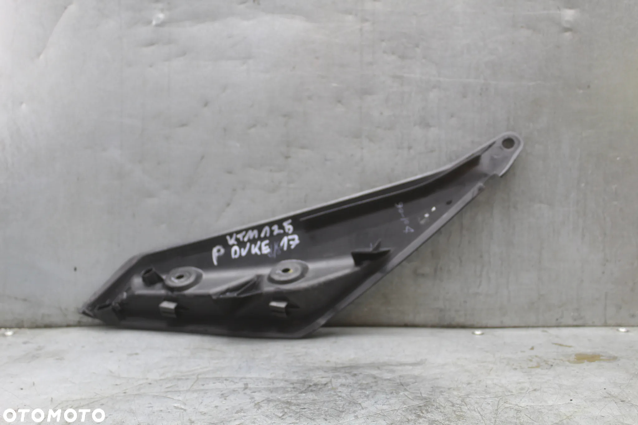 KTM DUKE 125 ABS bok boczek owiewka prawy - 2