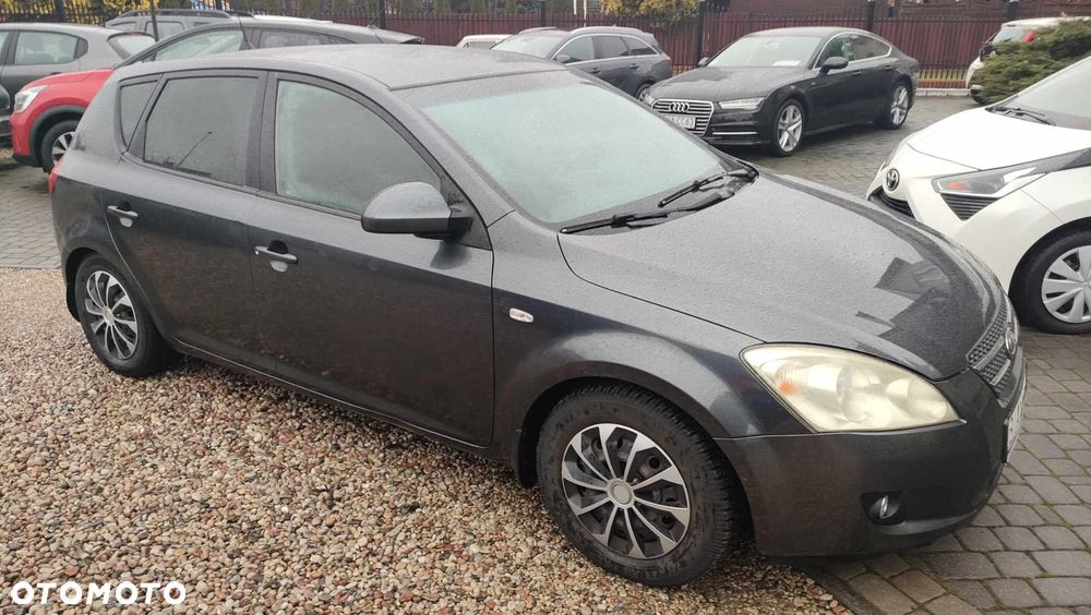 Kia Ceed 2.0 crdi Optimum - 2
