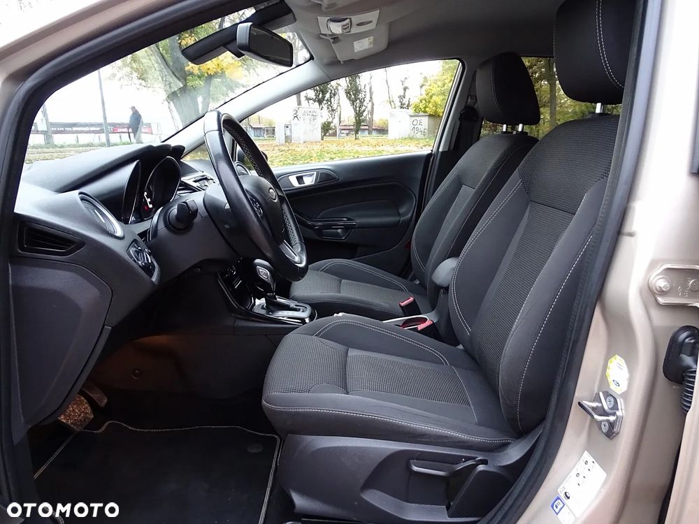 Ford Fiesta 1.0 EcoBoost Powershift Titanium - 16