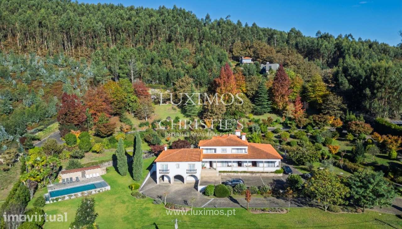 Moradia V6 com jardim e piscina à venda em Guimarães - Grande imagem: 2/25