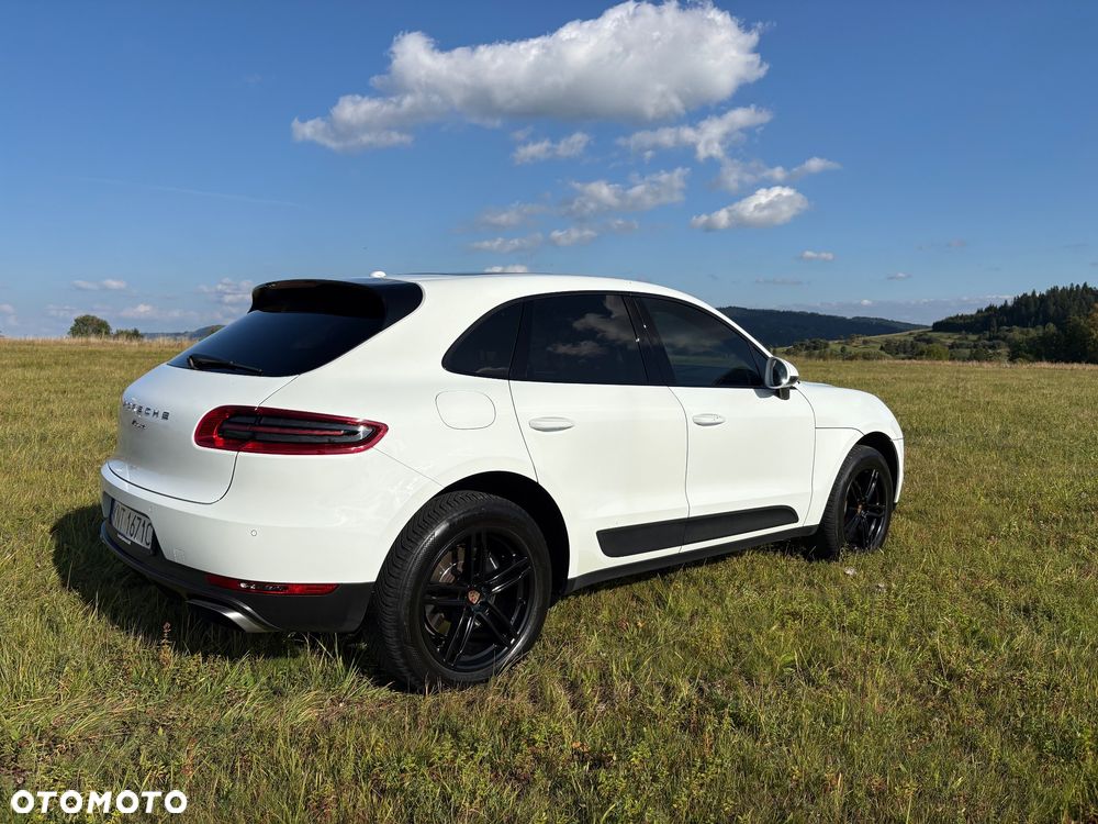 Porsche Macan Standard - 2