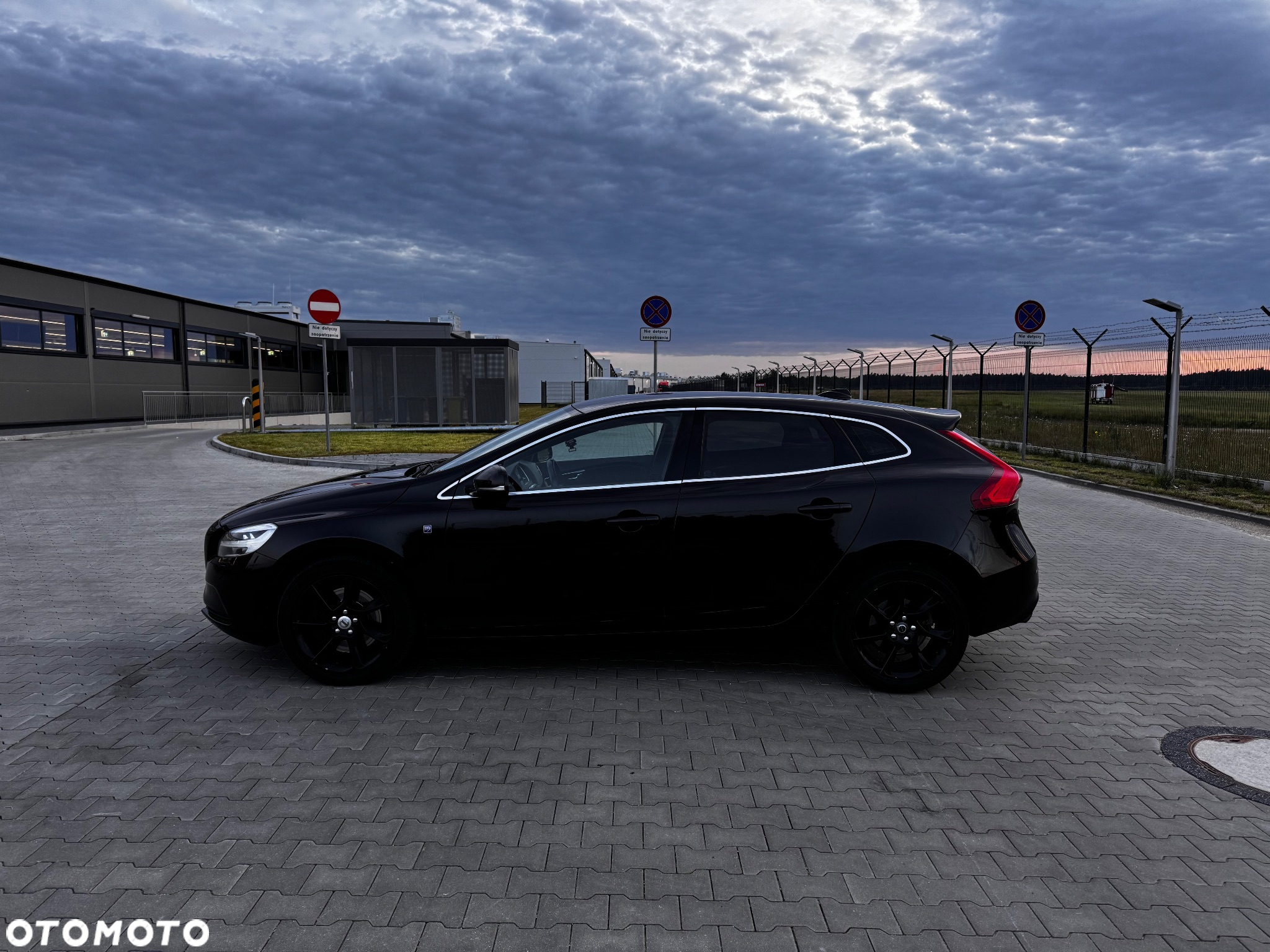Volvo V40 - 4