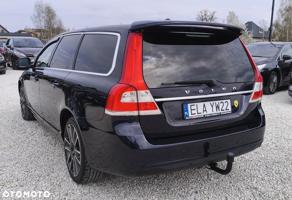 Volvo V70 D2 Momentum - 27